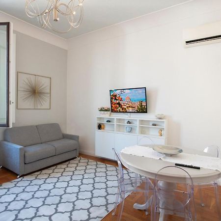 Romantic And Charming Apartments Firenze Bagian luar foto